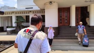 KPK Geledah Balai Kota Bandung