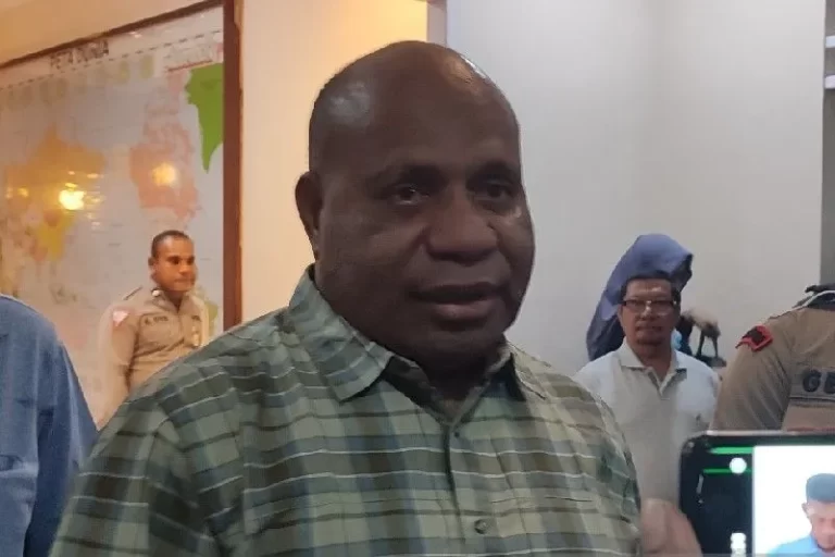 Kapolda Papua Irjen Pol. Mathius Fakhiri