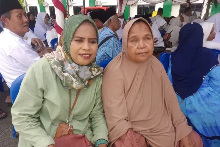 Calon Haji Tuna Netra