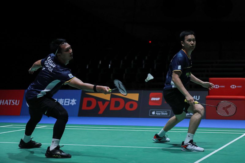 Ganda putra Indonesia, Mohammad Ahsan/Hendra Setiawan saat tampil di babak 32 besar Japan Open 2023 yang berlangsung di Yoyogi National Gymnasium