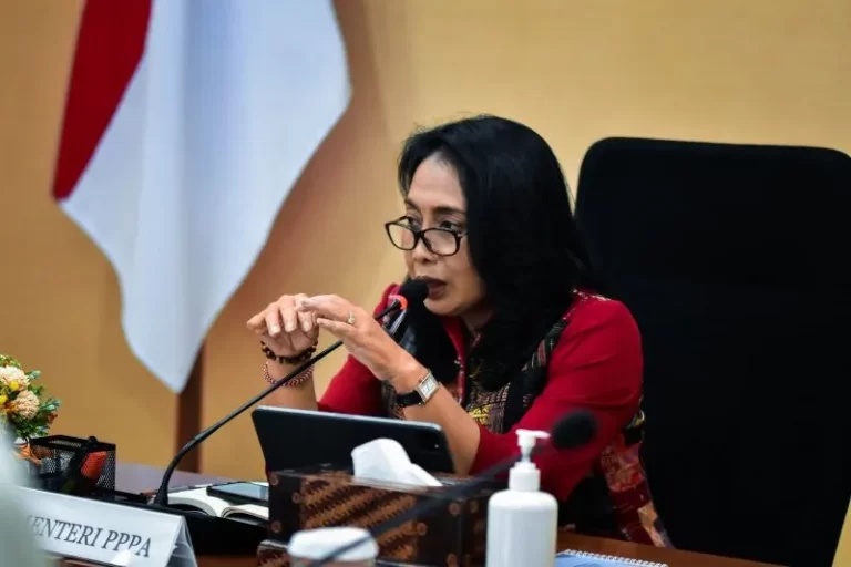 Menteri Pemberdayaan Perempuan dan Perlindungan Anak Bintang Puspayoga