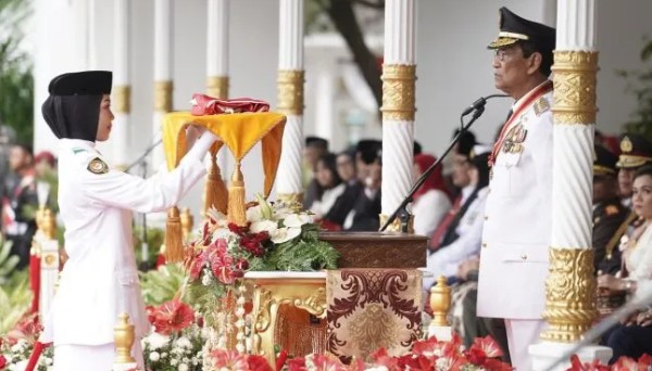 Gubernur DIY Sri Sultan Hamengku Buwono X