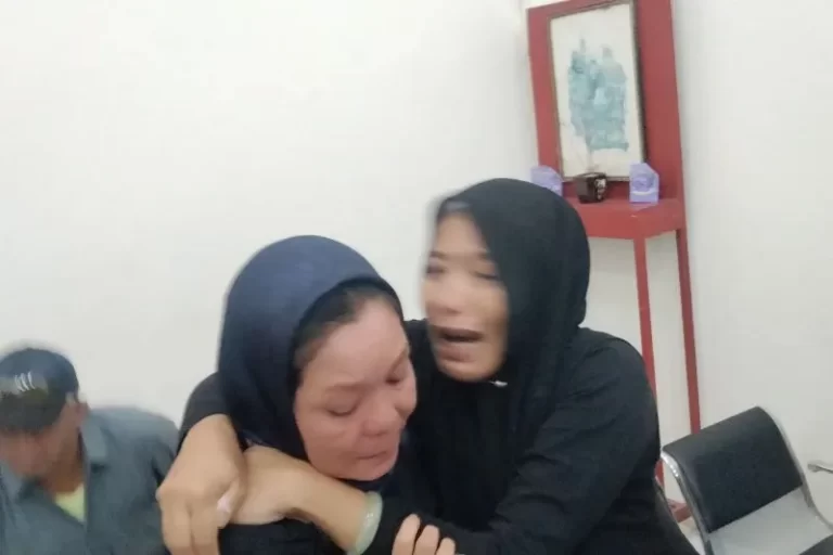 Ibu Korban Pembunuhan.jpg