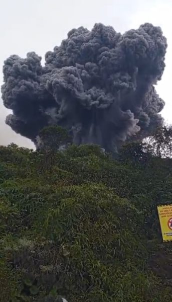 Erupsi Gunung Marapi