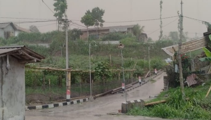 Hujan Vulkanik Merapi