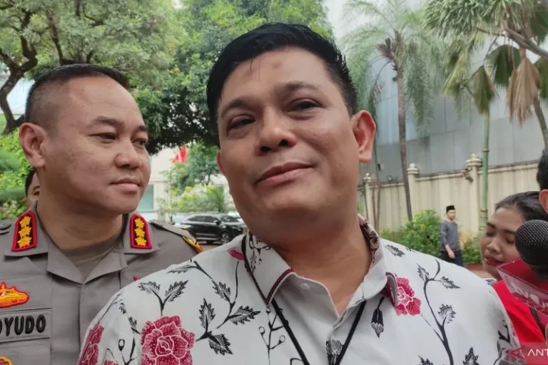 Kombes Pol Ade Safri Simanjuntak