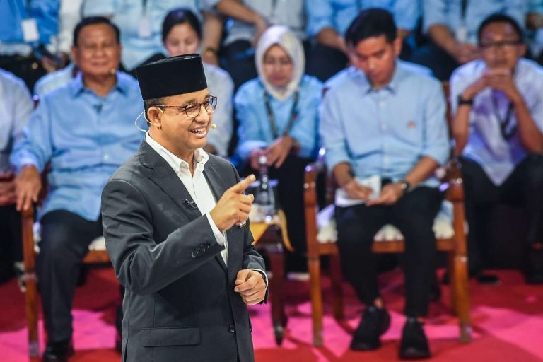 Anies Rampas Koruptor