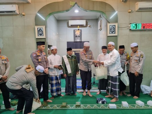 Subuh Keliling Polda Metro