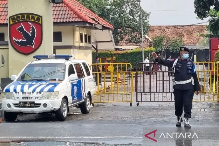 Brimob Surabaya