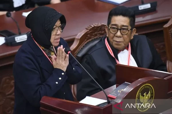 MK Panggil Menteri Risma