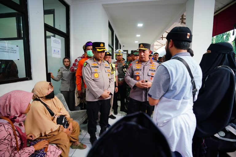 Tabrakan Beruntun Contraflow