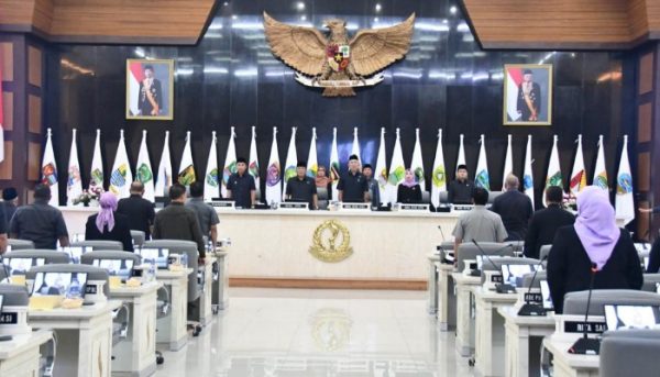 Rapat Paripurna DPRD Jabar