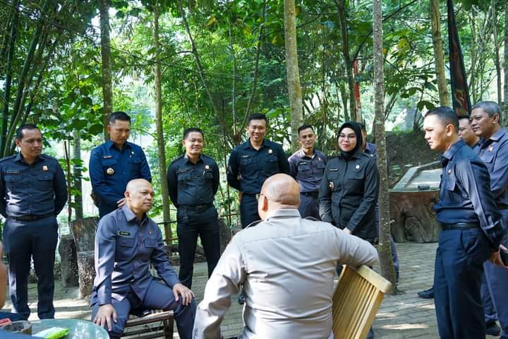 Chrysnanda Dwilaksana