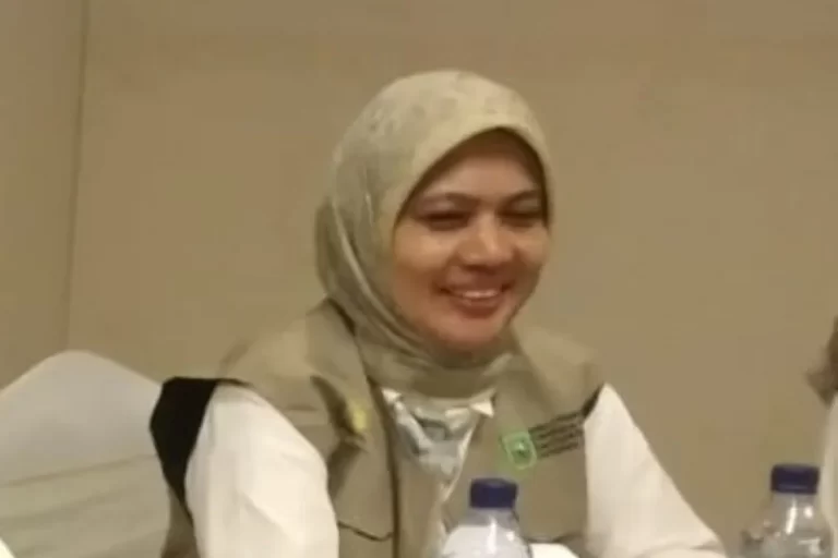 Febrina Cholida