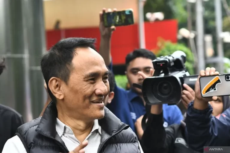 Andi Arief