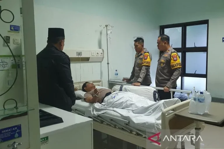 Polisi Dikeroyok Pesilat