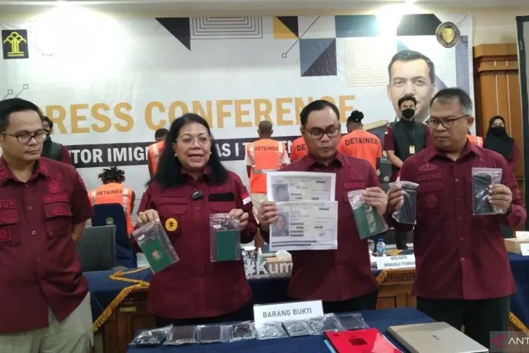 Imigrasi Denpasar Tangkap Nigeria