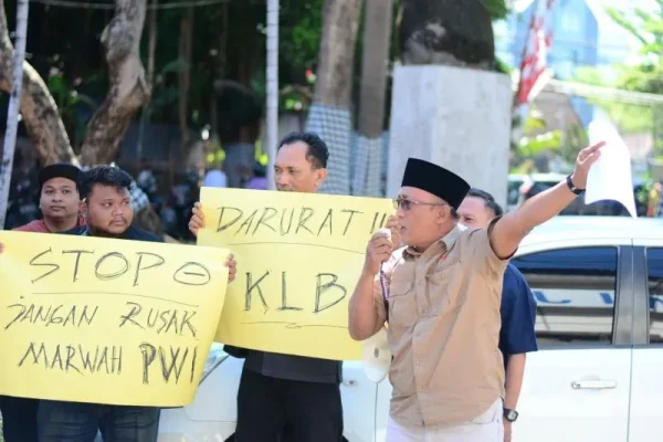 PWI Jatim Demo