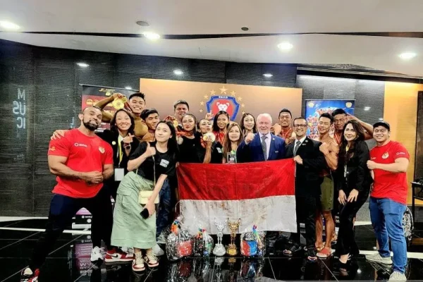 atlet binaraga putri