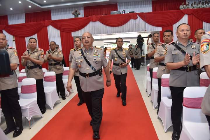 Chrysnanda Dwilaksana