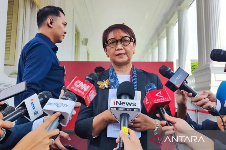 Menlu-Retno.jpeg