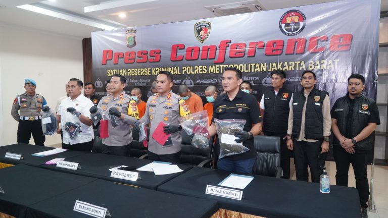 Kawanan Begal Bersenjata