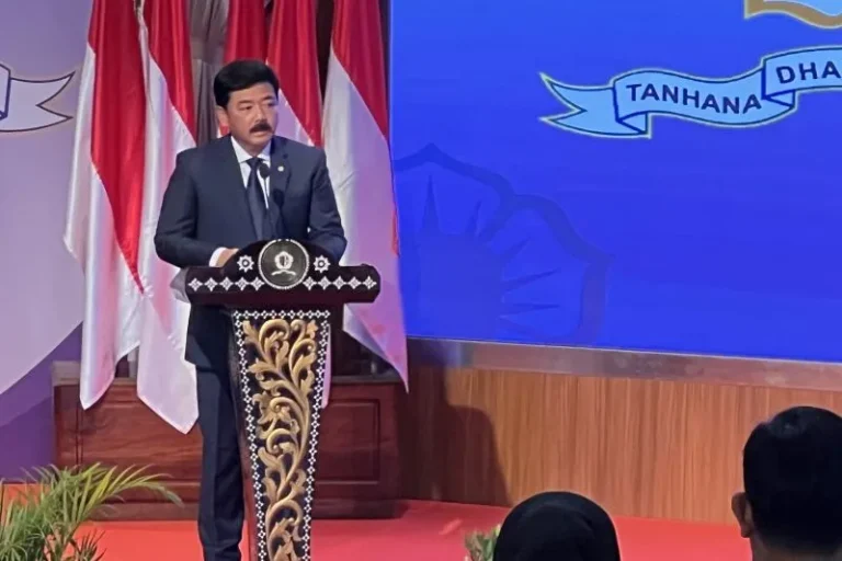 Menkopolhukam Hadi