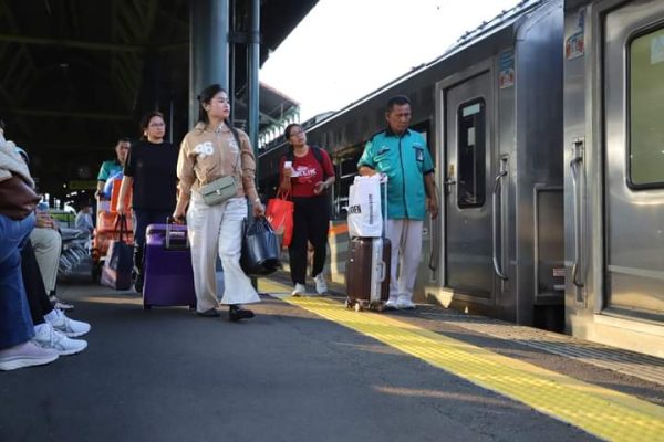 Penumpang Kereta Api