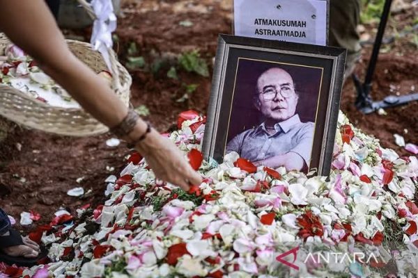 Atmakusumah Astraatmadja