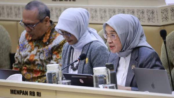 Menteri PAN-RB Rini Widyantini