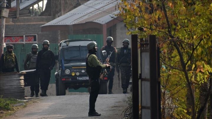 Polisi India
