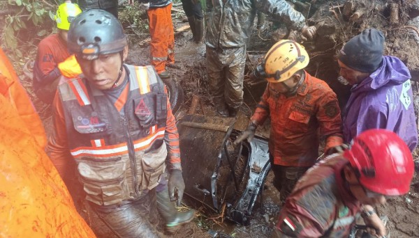 Tanah Longsor Mojokerto