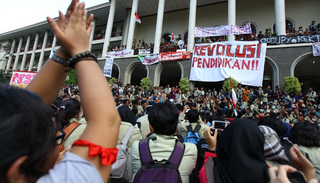 Mahasiswa Nginap di Kampus UGM