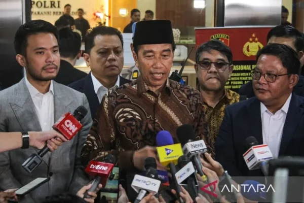 Jokowi Diperiksa Bareskrim