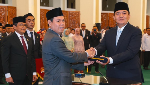 Mantan Kapolda Riau Irjen Mohammad Iqbal Resmi Sebagai Sekjen DPD RI