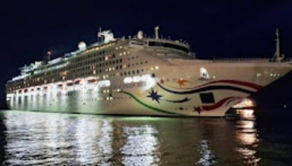 Kapal Pesiar MP Star Voyager