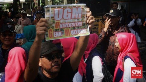 UGM Digugat Gara Gara Jokowi