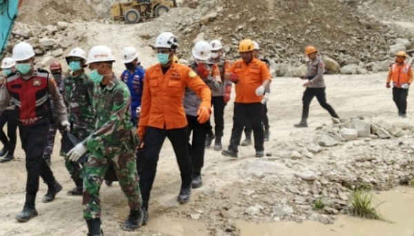 Korban Longsor Galian Tambang