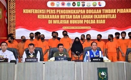 Tersangka Pembakar Hutan Ribu