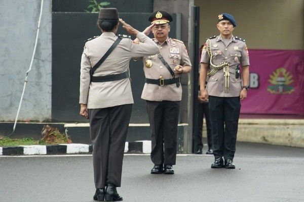 Chryshnanda Dwilaksana