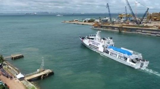 Kapal Bakamla Bawa Bantuan Bencana Sumatra