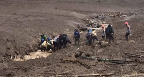 BNPB Catat Bencana Jawa Barat: Korban Berguguran, Puluhan Ribu Warga Terdampak