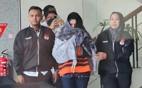 Bupati Pekalongan Fadia Rafiq Tersangka Korupsi