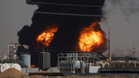 Iran Bombardir Pangkalan AS