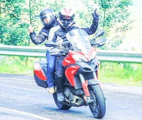 Erwin Soekmawan ditemani Ducati Hyperstrada saat touring dalam negeri.