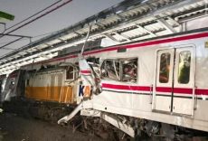 KRL diseruduk KA Argo Bromo