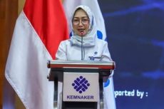 Plt. Direktur Jenderal Pembinaan Penempatan Tenaga Kerja dan Perluasan Kesempatan Kerja Kemnaker, Estiarty Haryani