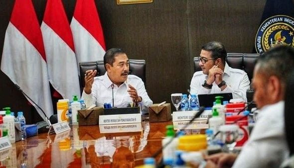 Menteri Imigrasi dan Pemasyarakatan, Agus Andrianto dan Menteri Ekonomi Kreatif, Teuku Riefky Harsya