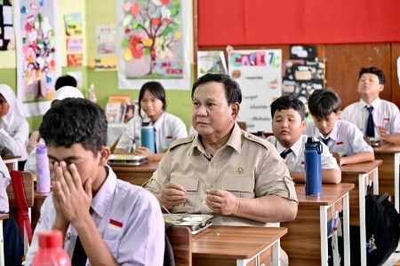 Prabowo Makan Bergizi Gratis
