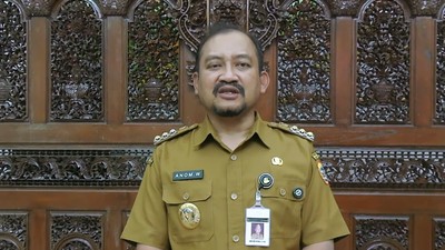 bupati-pemalang-anom-widiyantoro